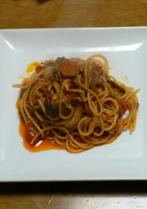 秋刀魚のトマトソースパスタ-レシピのメイン写真
