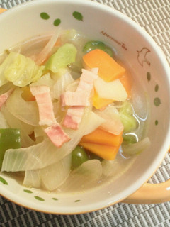野菜いっぱい♪コテージ(山小屋)スープ-レシピのメイン写真