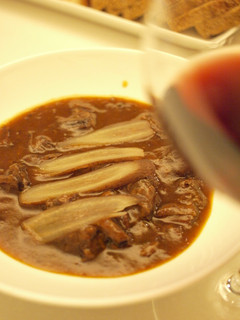 牛肉の赤ワイン煮込み☆ビーフシチュー風-レシピのメイン写真