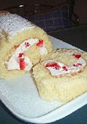 イチゴのロールケーキ-レシピのメイン写真