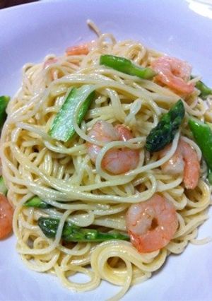 えびとアスパラのクリームパスタ♪-レシピのメイン写真