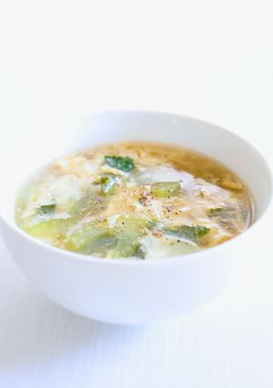 簡単美味しい【セロリと卵のとろみスープ】-レシピのメイン写真