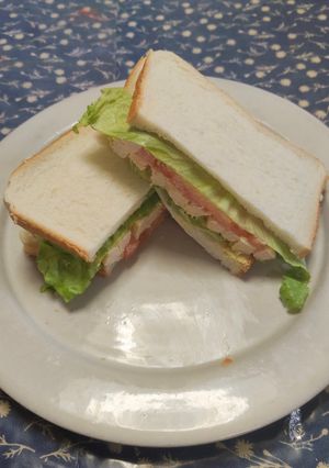 カレーマヨのサラダチキンサンドイッチ-レシピのメイン写真