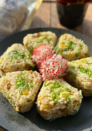 いぶりがっことクリームチーズおにぎり-レシピのメイン写真