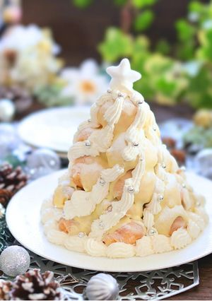 ミニシューで白いツリー☆クリスマスケーキ-レシピのメイン写真