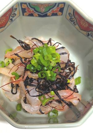 ヒラメの塩昆布と糸唐辛子の和え物-レシピのメイン写真