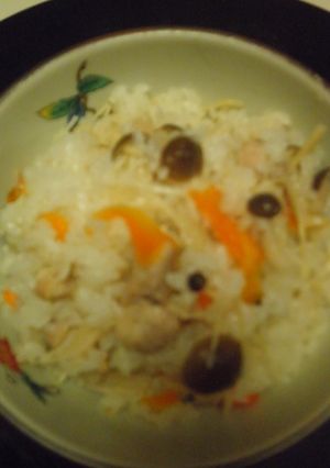 塩糀で味付け鶏肉ときのこの炊き込みご飯！-レシピのメイン写真