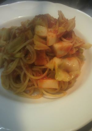 里芋とキャベツのトマトソーススパゲティ-レシピのメイン写真