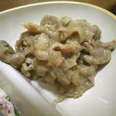 รูปของ レンジで簡単！豚肉のオニオンソース