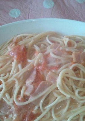 ランチに♪トマトクリームうどん-レシピのメイン写真