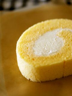しっとり♪ふわんふわん♪絶賛ロールケーキ-レシピのメイン写真