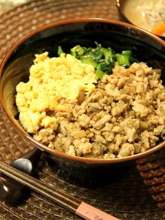 鶏そぼろの三色丼♪ごぼう入り★-レシピのメイン写真