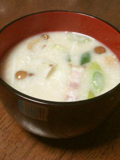 ☆さといもベーコン☆酒粕入り味噌汁-レシピのメイン写真
