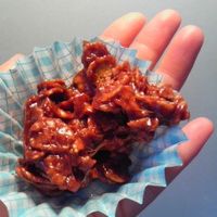 基本からアレンジまで！思わずつくりたくなる「チョコレートクランチ