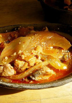 玉ねぎとサバ缶の韓国風キムチ煮-レシピのメイン写真