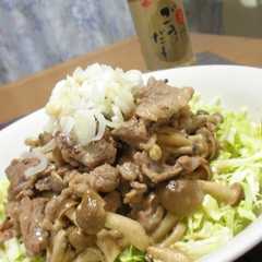 รูปของ 塩麹漬け牛肉炒めのごまだれ和え