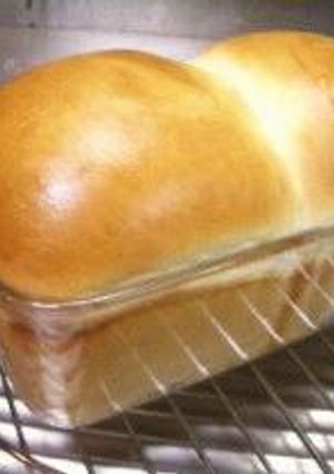 生クリーム食パンの作り方-レシピのメイン写真