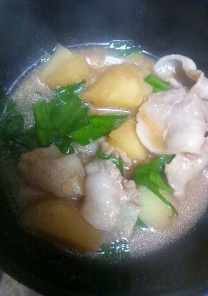 簡単入れるだけ☆ニラじゃが豚肉味噌スープ-レシピのメイン写真