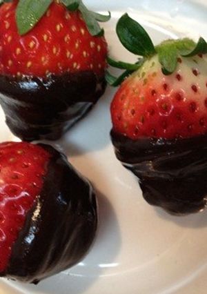 ノンバターノンクリームいちごムースチョコ-レシピのメイン写真