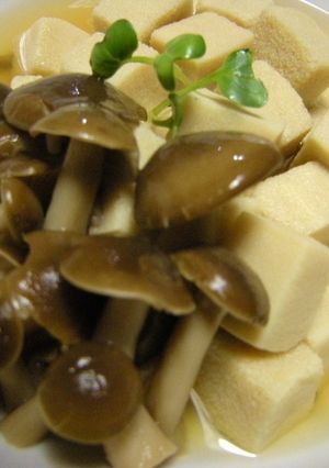レンジにお任せ☆高野豆腐としめじの煮物-レシピのメイン写真