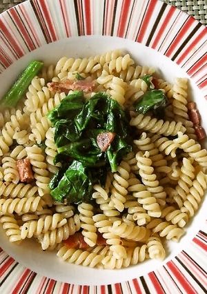 菜花とベーコンのマスタードオイルパスタ-レシピのメイン写真