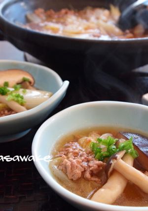 シメは春雨で！白菜ときのこの土鍋煮込み-レシピのメイン写真