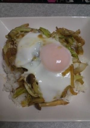キャベツと玉ネギの半熟卵飯-レシピのメイン写真