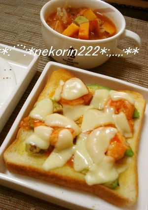 昨日のエビチリは本日うまうまトースト❤-レシピのメイン写真