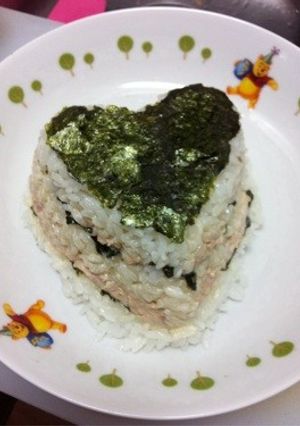 お弁当にも◎ツナマヨのり弁風押し寿司-レシピのメイン写真