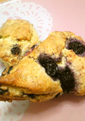 ブルーベリーとクリームチーズのスコーン☆-レシピのメイン写真