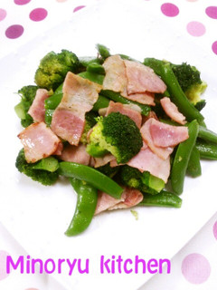 緑の野菜で彩り炒めもの♪-レシピのメイン写真