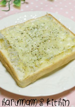 *オリーブオイルdeしらすトースト*-レシピのメイン写真
