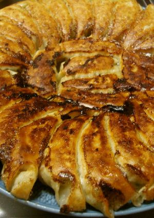 ☆塩麹de焼き餃子☆-レシピのメイン写真