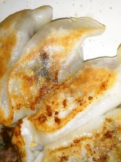 米粉入りで★もちもち餃子の皮-レシピのメイン写真
