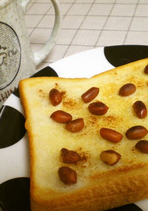 朝食に♪酒のあてナッツでハニートースト-レシピのメイン写真