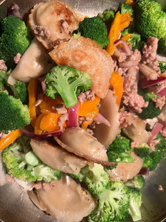 餃子と野菜炒め-レシピのメイン写真