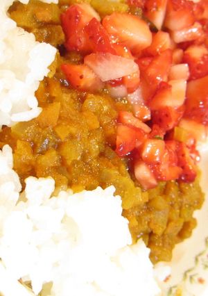 いちごドライカレー-レシピのメイン写真