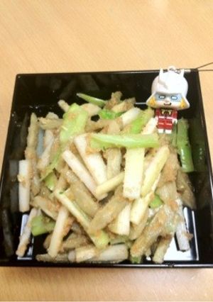 おやじ犬特製！ウドとゴボウのタラコ和え-レシピのメイン写真