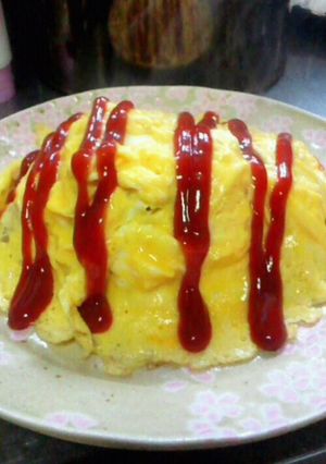 市販のミートソースでオムライス-レシピのメイン写真