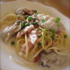 รูปของ 牡蠣とベーコンnoクリームパスタ