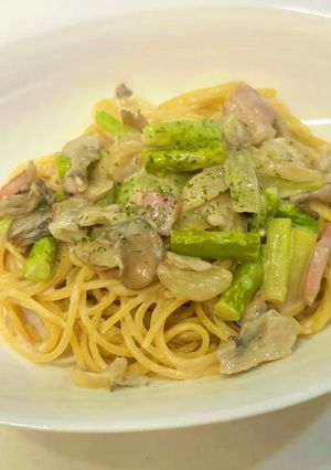 アスパラとベーコンのクリームパスタ-レシピのメイン写真