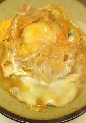 簡単・新玉ねぎ入り、かき揚げ玉子丼！-レシピのメイン写真