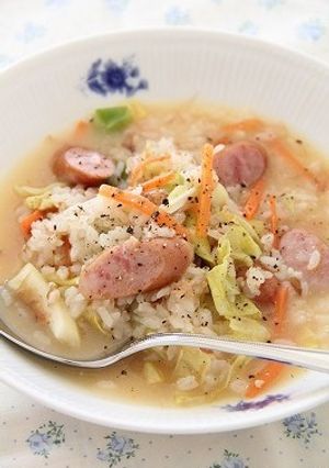 ソーセージとキャベツの味噌雑炊-レシピのメイン写真