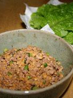 納豆とひき肉のサンチュ-レシピのメイン写真