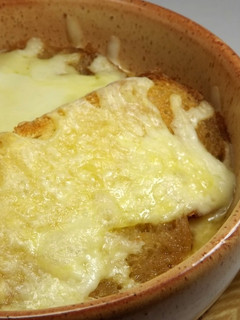 飴色玉葱の簡単オニオングラタンスープ-レシピのメイン写真