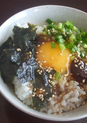 焼き肉のタレで韓国風卵かけご飯♡-レシピのメイン写真
