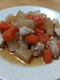 鶏こまの大根と人参の生姜炒め煮-レシピのメイン写真