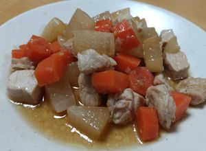 鶏こまの大根と人参の生姜炒め煮-レシピのメイン写真