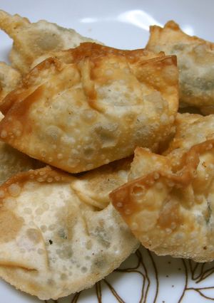 大葉と梅とかまぼこの揚げ餃子☆-レシピのメイン写真