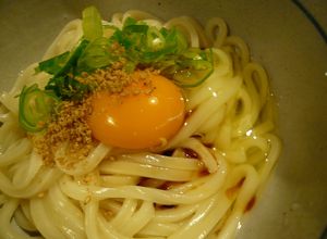 冷凍うどんで☆釜玉うどん☆簡単ランチに-レシピのメイン写真